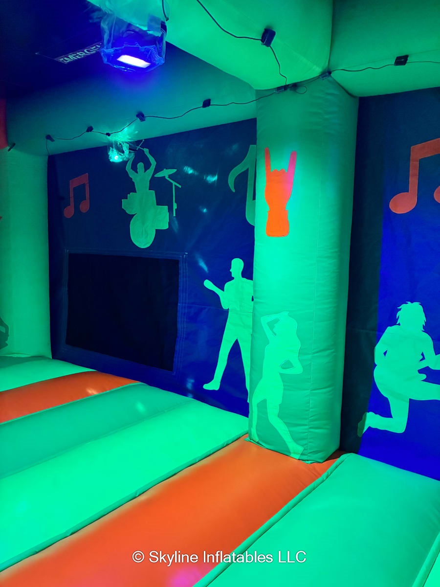 The Main Stage Mega Bounce House *DRY ONLY - Bounce House Rentals in ...
