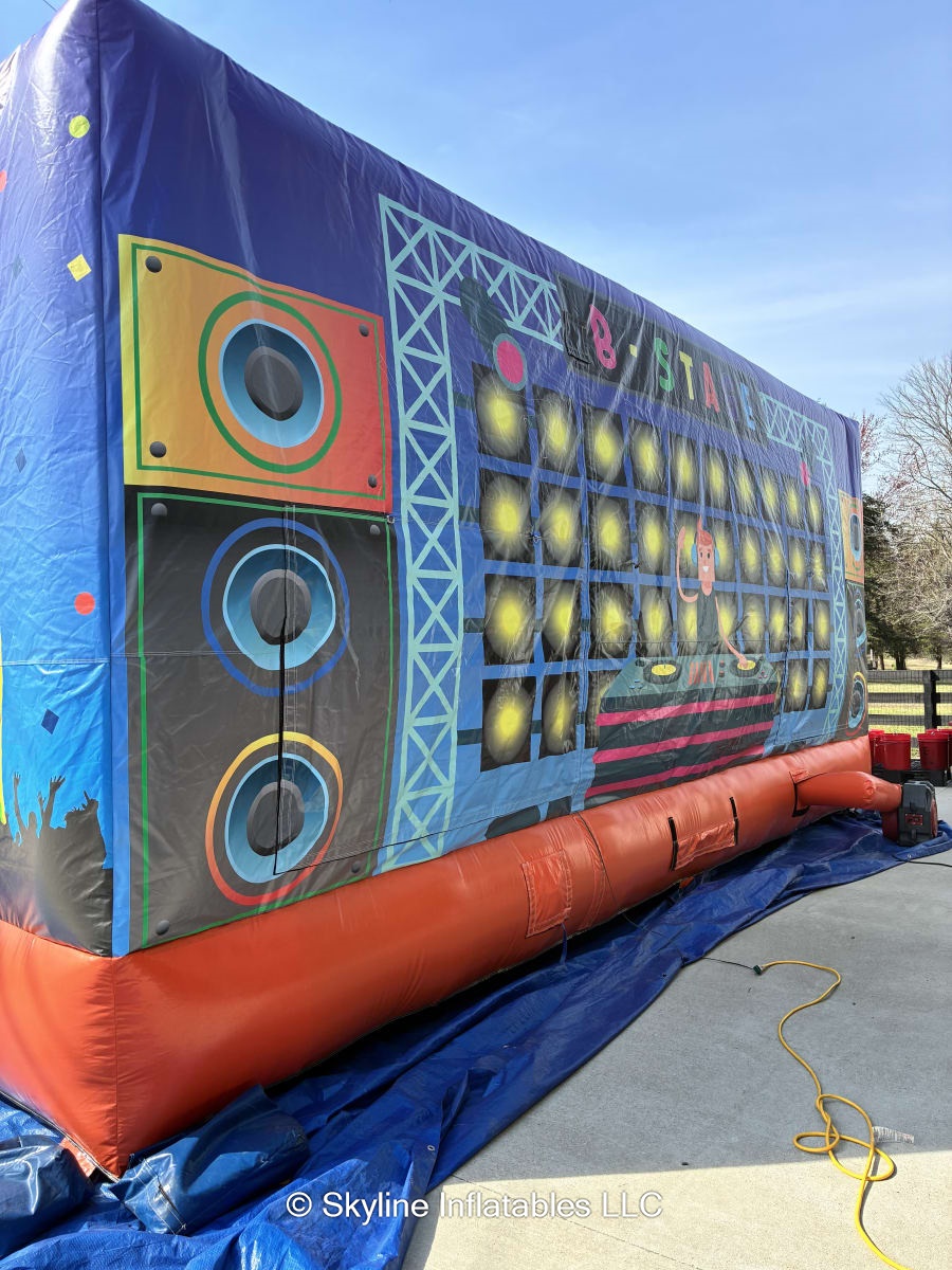 The Main Stage Mega Bounce House *DRY ONLY - Bounce House Rentals in ...